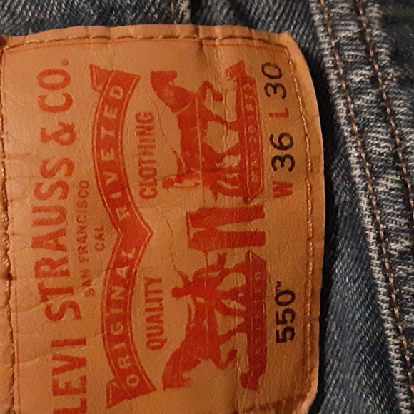 Levi's Other - Levi's 550 jeans